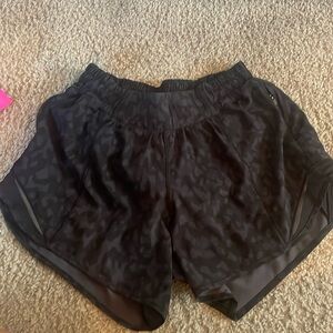 Lululemon hotty hot shorts
